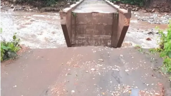 Severe Rains Cut Off Access to Mana Pools National Park, Exposing Climate Vulnerabilities